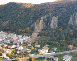 Chute de blocs impactant un quartier ( Les Mées, Alpes-de-Haute-Provence, décembre 2019) (4)