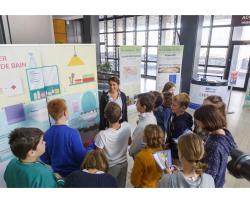 Action de sensibilisation au risque inondation auprès du jeune public à Toulon lors de la journée résilience du 13/10/2022 (source © Métropole Toulon Provence)
